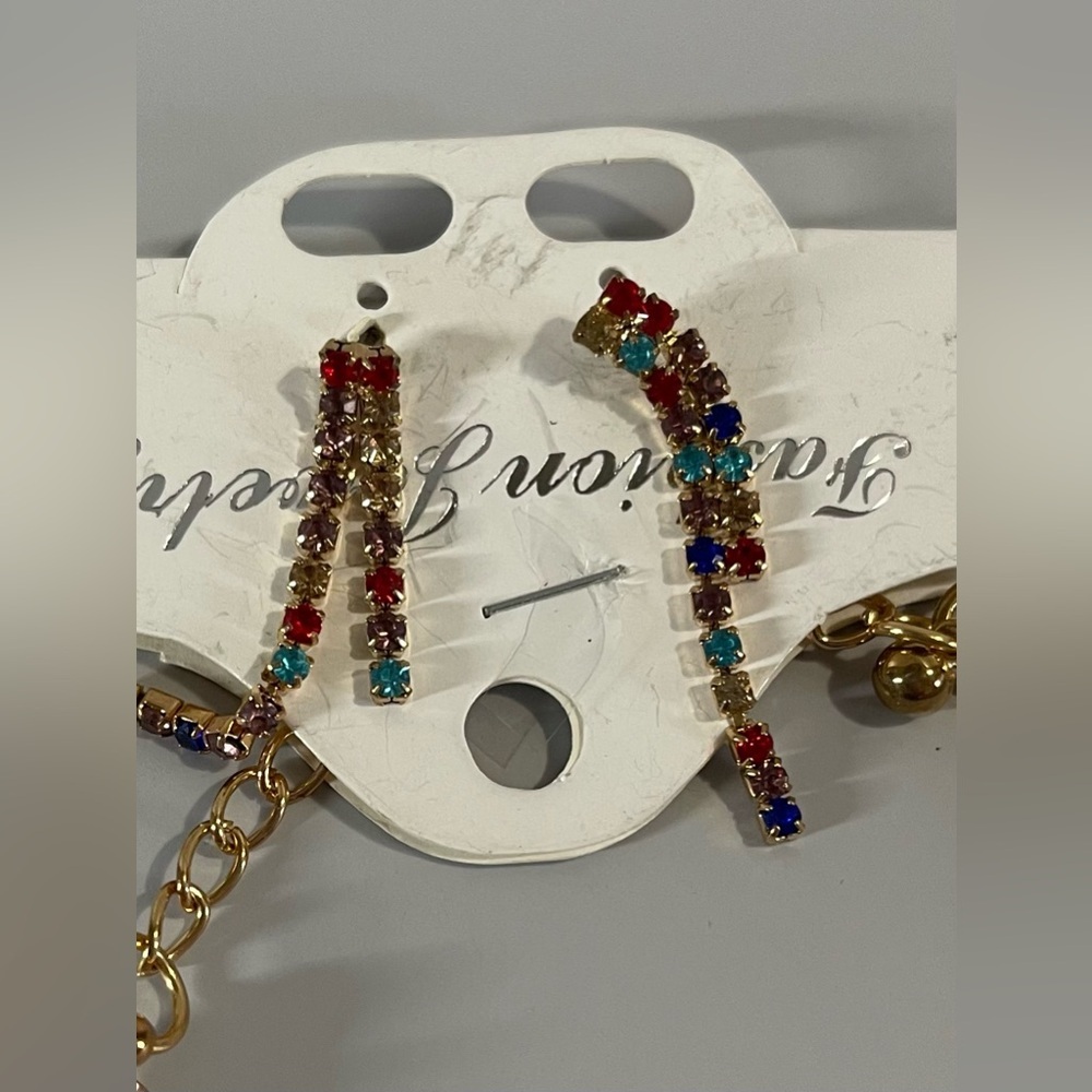 NEW Multicolor Beaded Necklace and Earring Set - Picture 2 of 4